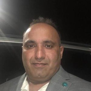 Meet your Posher, Amyn